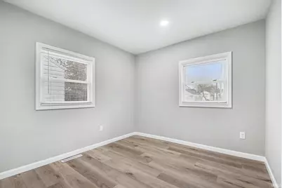 2105 S Taylor Street, South Bend, IN 46613 - Photo 9
