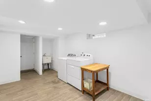 221 Harrison St, Mishawaka, IN 46544 - Photo 27