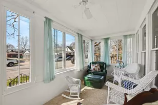 522 Benton St, Mishawaka, IN 46545 - Photo 5