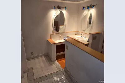 714 W Washington Street, South Bend, IN 46601 - Photo 9