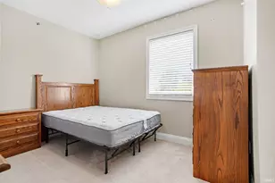 330 N Sunnyside Ave, South Bend, IN 46617 - Photo 23