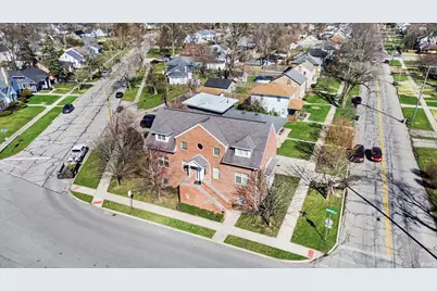 330 N Sunnyside Avenue, South Bend, IN 46617 - Photo 1