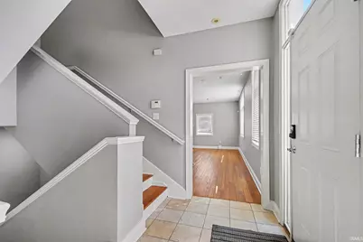 330 N Sunnyside Avenue, South Bend, IN 46617 - Photo 15