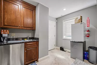 330 N Sunnyside Avenue, South Bend, IN 46617 - Photo 27