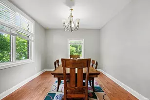 330 N Sunnyside Ave, South Bend, IN 46617 - Photo 9