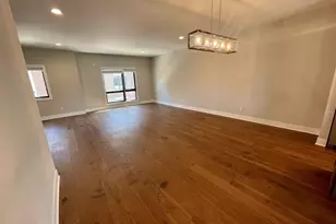 327 S Frances St, South Bend, IN 46617 - Photo 11