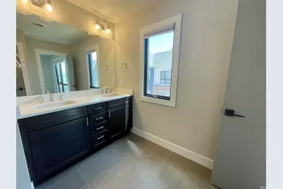 327 S Frances Street #5, South Bend, IN 46617 - Photo 13