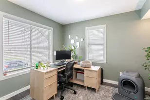 1749 Linden Ave, Mishawaka, IN 46544 - Photo 17