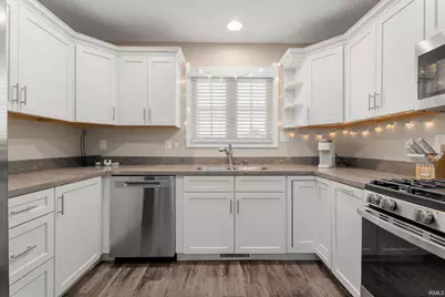 10755 Dunn Road, Osceola, IN 46561 - Photo 11