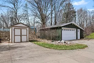 25655 New Rd, North Liberty, IN 46554 - Photo 9