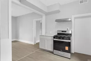744 Blaine Ave, South Bend, IN 46616 - Photo 9