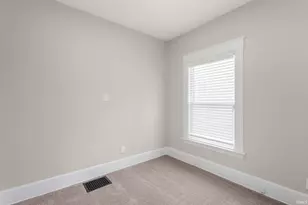 1123 S 21st St, South Bend, IN 46615 - Photo 23