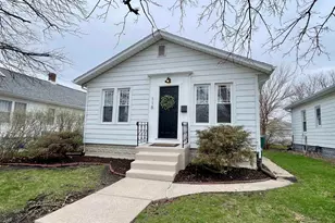 118 W 12th St, Mishawaka, IN 46544 - Photo 1