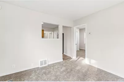 1002 E Broadway Street, Mishawaka, IN 46545 - Photo 5