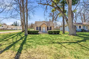 19598 Yoder St, South Bend, IN 46614 - Photo 1