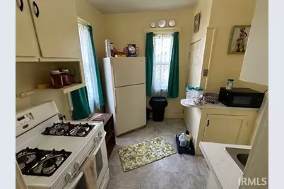 1714 S Twyckenham Drive, South Bend, IN 46613 - Photo 7