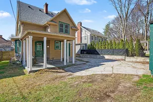 1110 N Michigan St, South Bend, IN 46617 - Photo 3