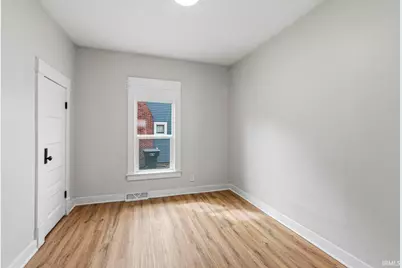 930 S 28th Street, South Bend, IN 46615 - Photo 19
