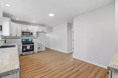 930 S 28th Street, South Bend, IN 46615 - Photo 11