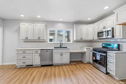 930 S 28th Street, South Bend, IN 46615 - Photo 13