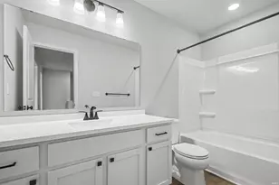 23179 Rumford Dr, South Bend, IN 46628 - Photo 21