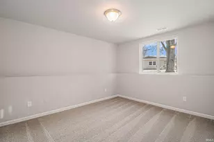 3211 Falling Oak Dr, Mishawaka, IN 46544 - Photo 11