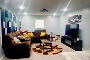 1329 Fremont St, South Bend, IN 46628 - Photo 5