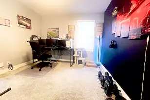 1329 Fremont St, South Bend, IN 46628 - Photo 9