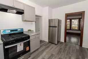 626 E Dubail Ave, South Bend, IN 46613 - Photo 9