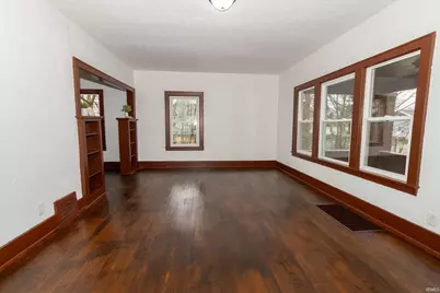 626 E Dubail Avenue, South Bend, IN 46613 - Photo 3