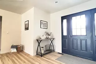 11341 Castle Dr, Plymouth, IN 46563 - Photo 7