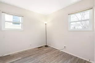 2611 Delaware St, Mishawaka, IN 46544 - Photo 7