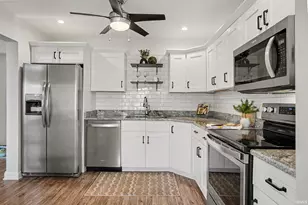 1923 Coventry Trail, South Bend, IN 46637 - Photo 7