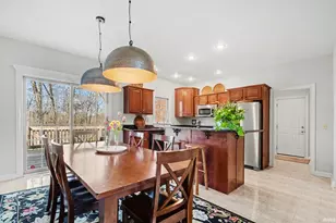 51895 Watersedge Ct, South Bend, IN 46628 - Photo 7