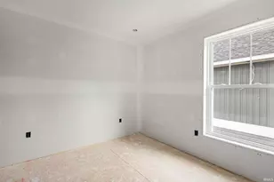 575 N Arthur St, South Bend, IN 46617 - Photo 9