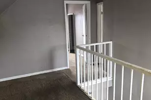 1813 Kendall St, South Bend, IN 46613 - Photo 13
