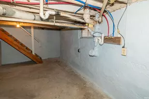 1723 E Calvert St, South Bend, IN 46613 - Photo 17