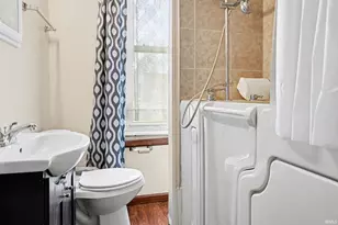 1933 S Lafeyette Blvd, South Bend, IN 46613 - Photo 13