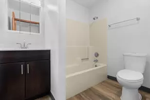 652 Northgate Cir, Rochester, IN 46975 - Photo 15