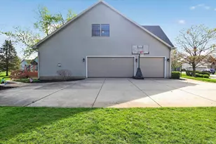 51801 Westport Ct, Granger, IN 46530 - Photo 35