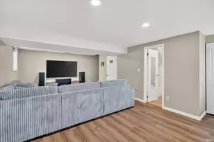 4024 Glenview Dr, South Bend, IN 46628 - Photo 19