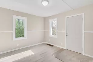 1225 S 27th St, South Bend, IN 46615 - Photo 5
