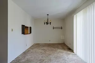 18133 Stoneridge St, South Bend, IN 46637 - Photo 7
