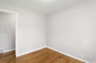 19280 Dresden Dr, South Bend, IN 46637 - Photo 13
