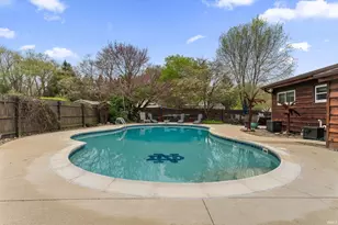 21348 Elkton Dr, South Bend, IN 46628 - Photo 3