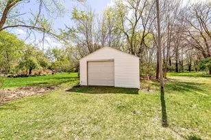 745 E 18th St, Mishawaka, IN 46544 - Photo 27