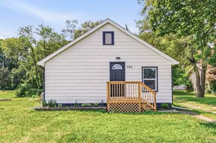 745 E 18th St, Mishawaka, IN 46544 - Photo 1