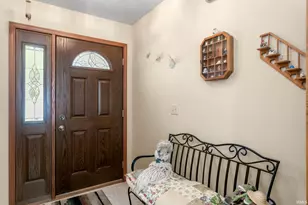 54818 Sunset Ct, Osceola, IN 46561 - Photo 3
