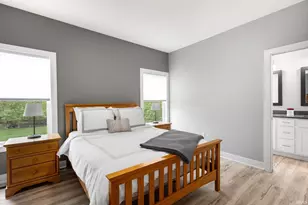 4376 Garden Oak Dr, South Bend, IN 46628 - Photo 11