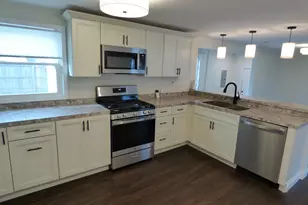 55075 Sundown Rd, South Bend, IN 46628 - Photo 7